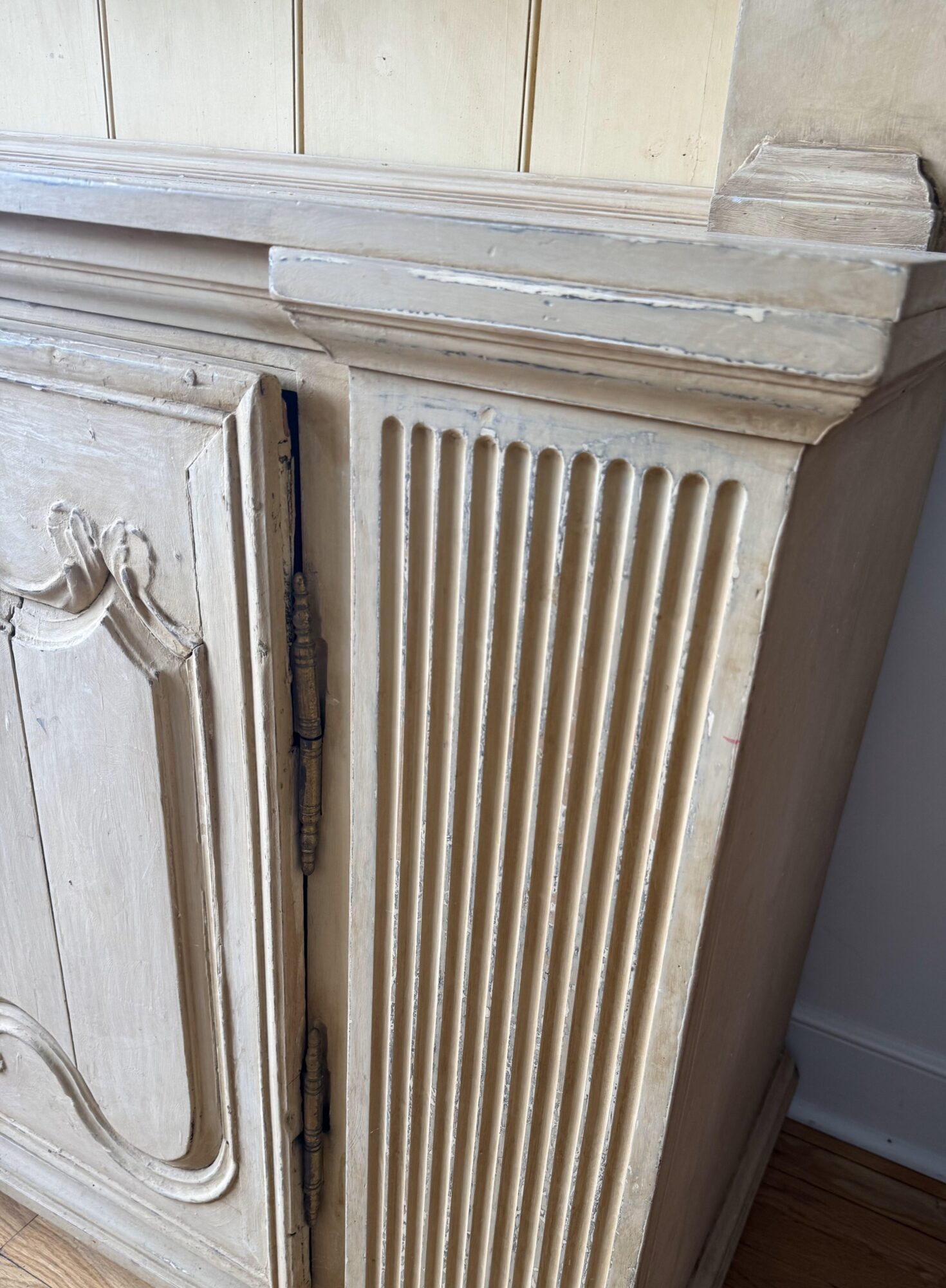 Custom Designed Louis XV Style French Provincial Vaisselier - Image 10
